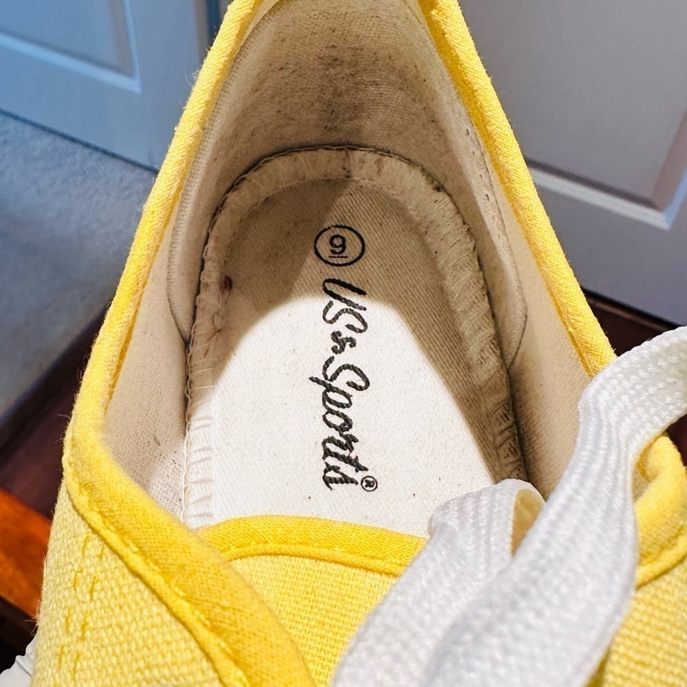 US Sports Women Sneakers. - Picture 3 of 15